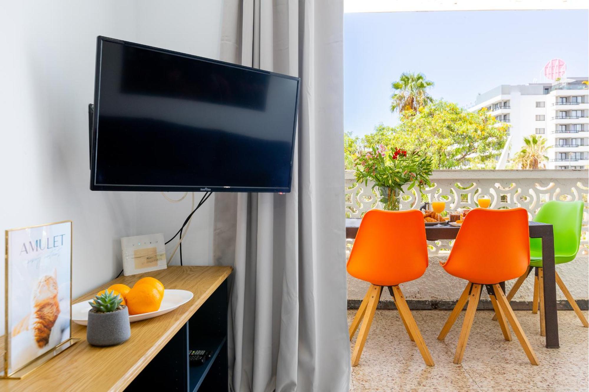 Apartment In Playa De Las Americas Buitenkant foto